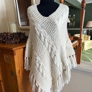 BOHO FRINGED WOOL AND ACRYLIC PONCHO  - ONE SIZE
